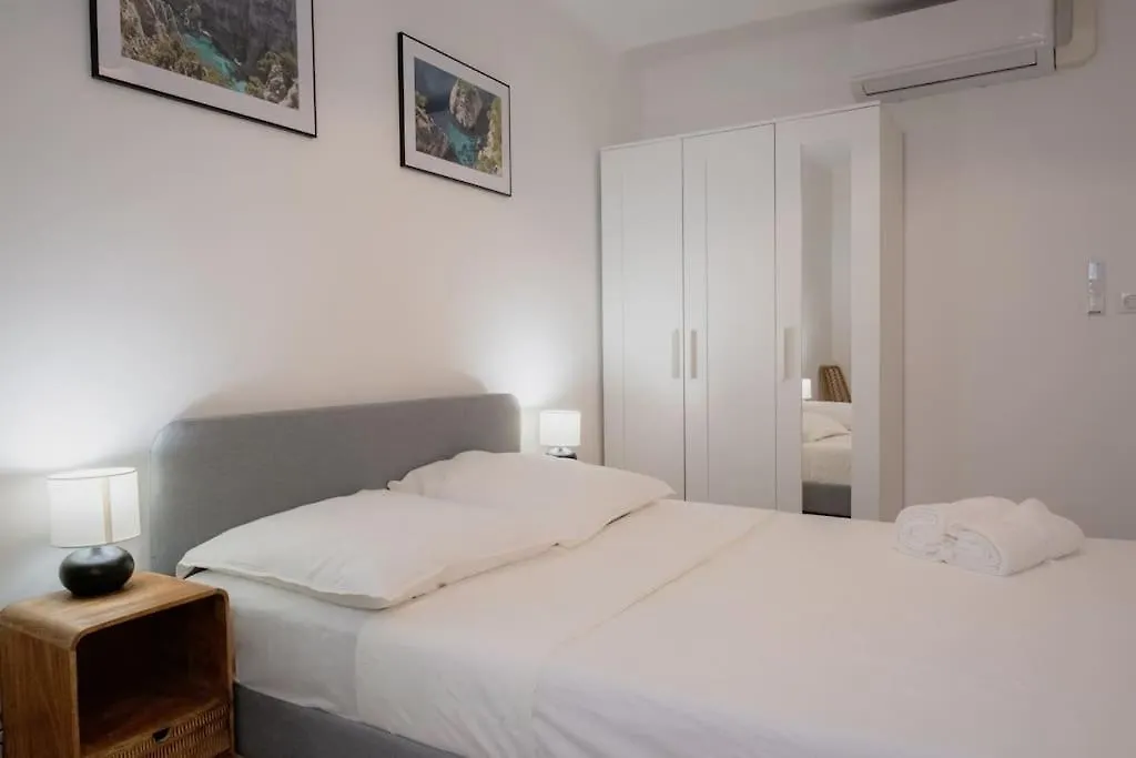 Le Lenche -Au Coeur Du Panier Proche Vieux-Port Apartment Marseille 0*,